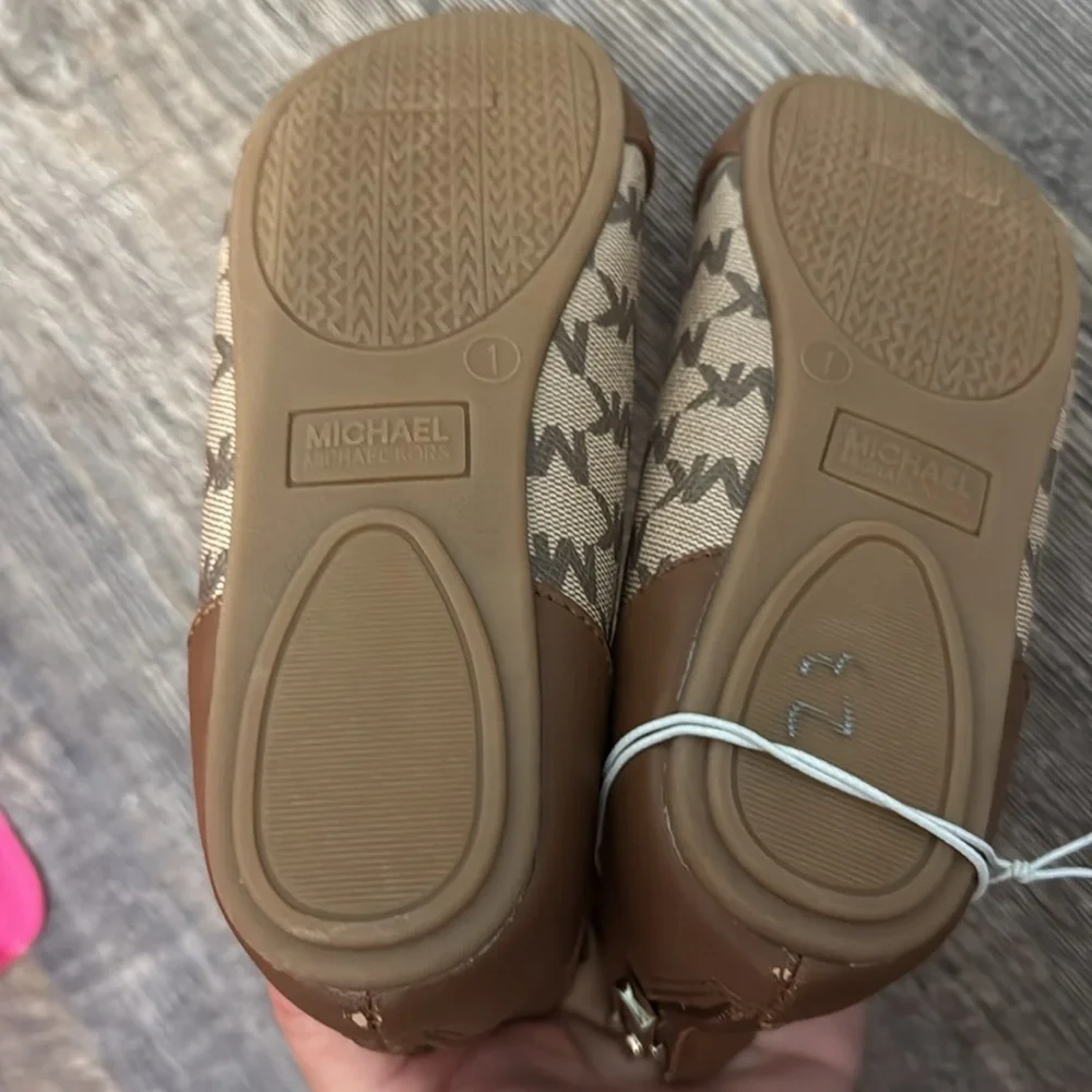 Michael Kors girls shoes